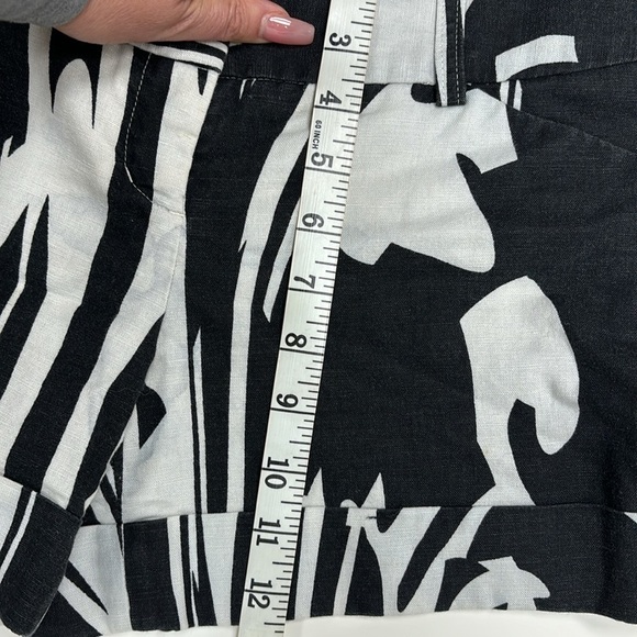 Express Design Studio Dress Shorts Women’s Size 0 Black/White Zebra Animal Print - Picture 11 of 11